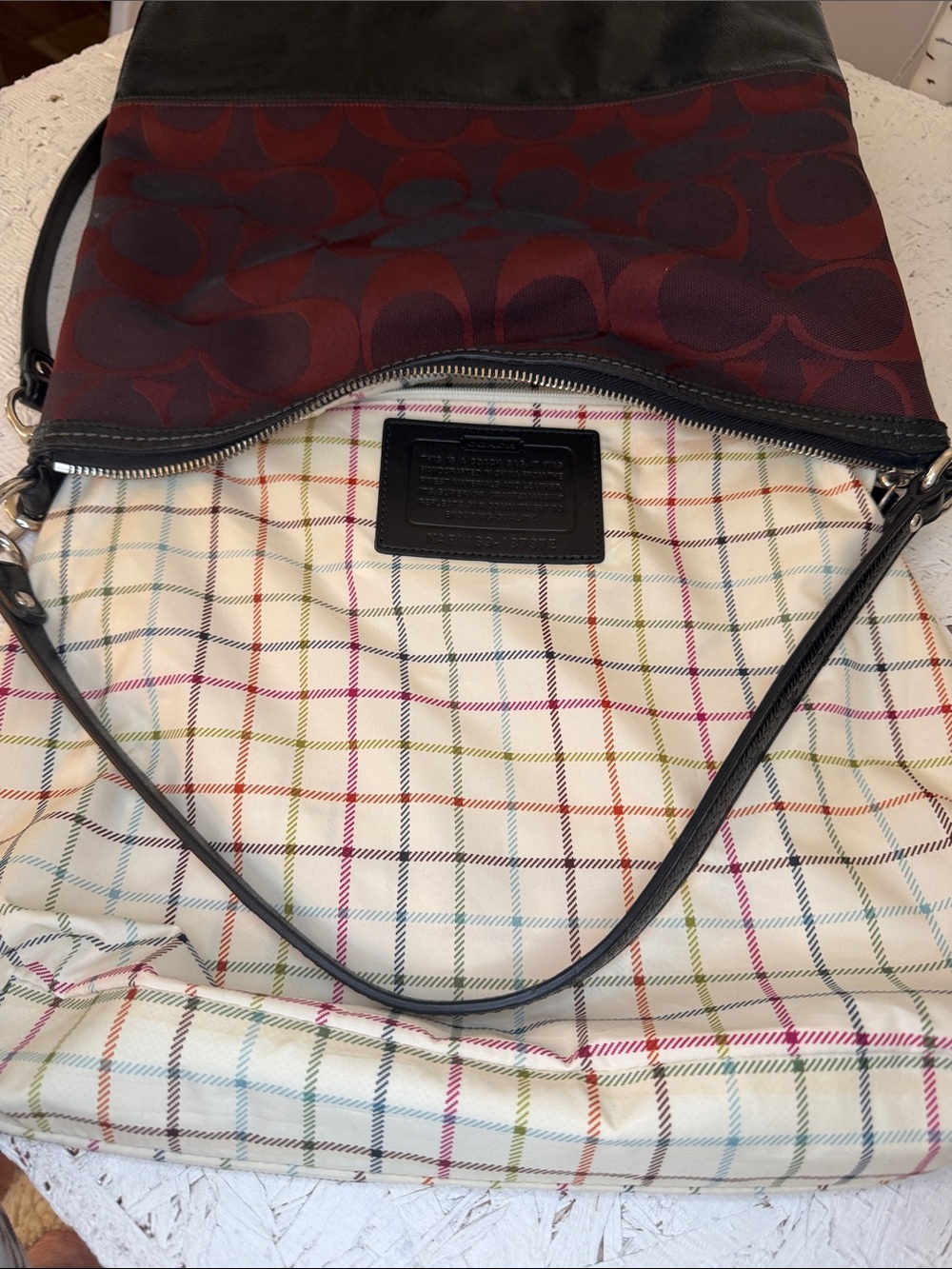 Coach EUC signature legacy convertible hobo bag W/2 hang tags & 2 straps rem - Picture 14 of 15
